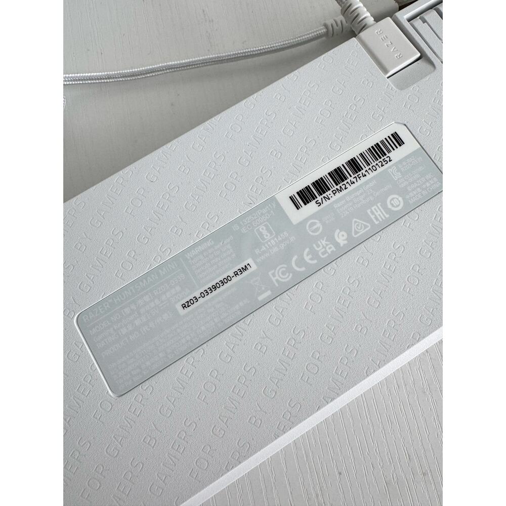 RGB Gaming Keyboard Razer Huntsman Mini White - Picture 6 of 6